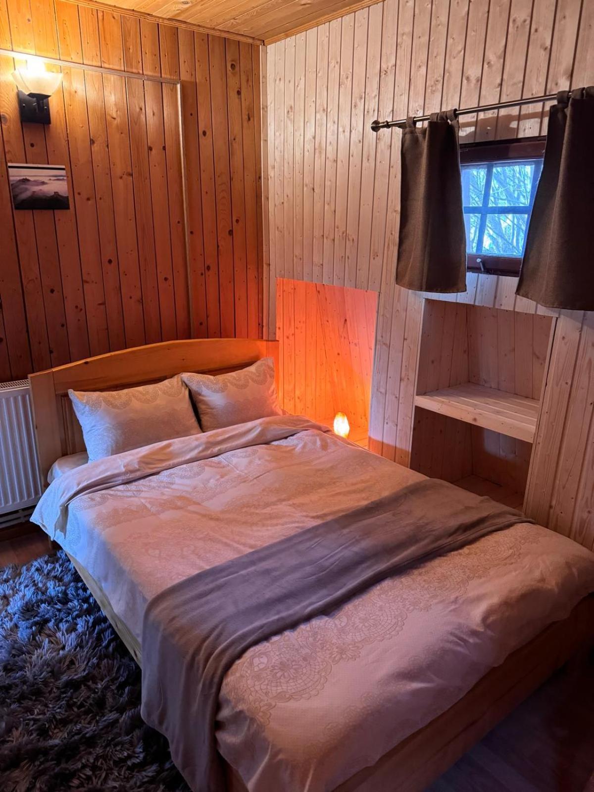 Cabana Din Padurea Valeni Valenii de Munte Ngoại thất bức ảnh